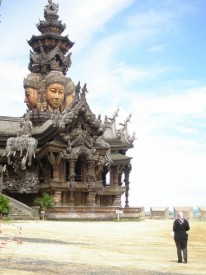 Храм Правды в Таиланде